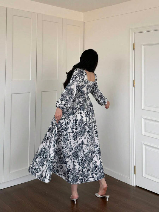 SHEIN Vibekara فستان طويل للمقاسات الكبيرة بطبعة خزف أزرق وأبيض كاجوال