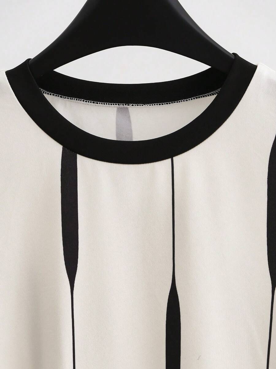 SHEIN GlowEve تي شيرت بياقة دائرية وأكمام قصيرة