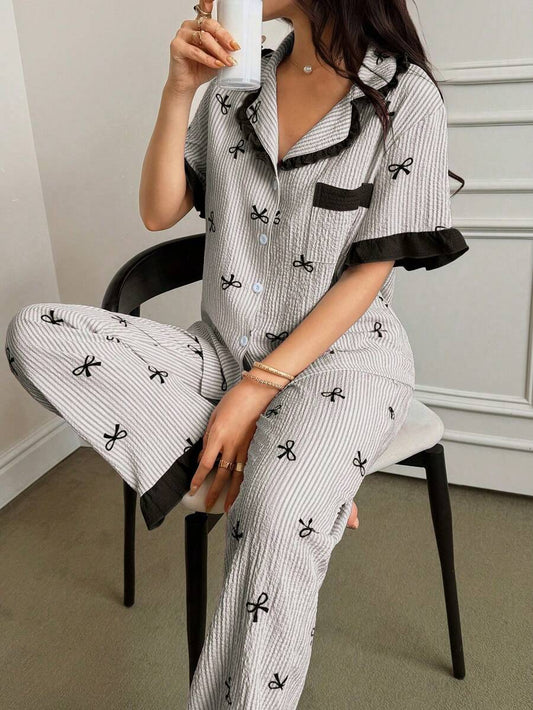 SHEIN Napfluff بيجامة قميص وسروال طويل بطبعة عقدة وخطوط