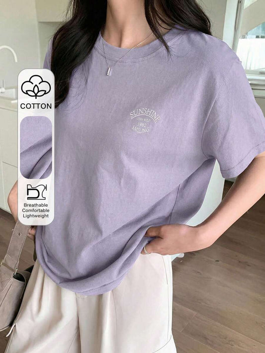 SHEIN DAZY تي شيرت بأكمام قصيرة بطباعة حروف كاجوال  بلون أرجواني