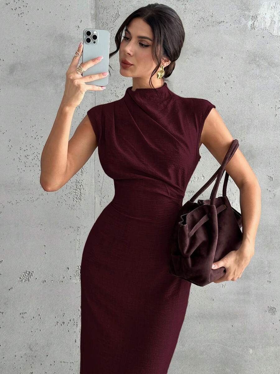 SHEIN Firerie فستان عنابي سادة بياقة عالية وخصر مشدود