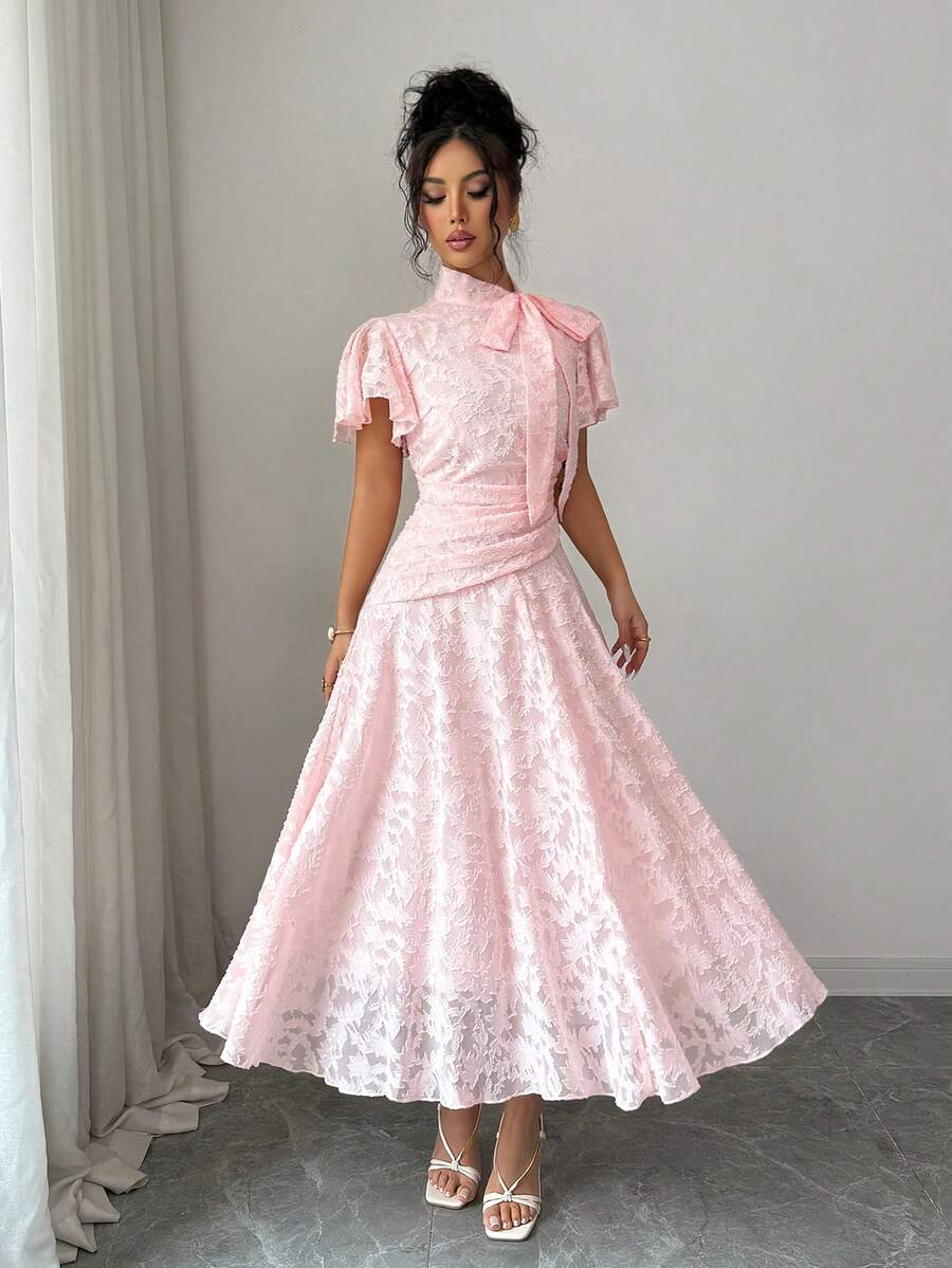 SHEIN Modelyn فستان وردي بخصر مربوط وتجاعيد