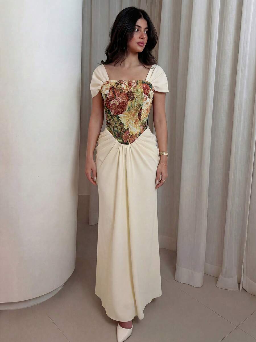 SHEIN Modelyn فستان محبوك جاكار مرقع بأكمام قصيرة بخصر مجمع