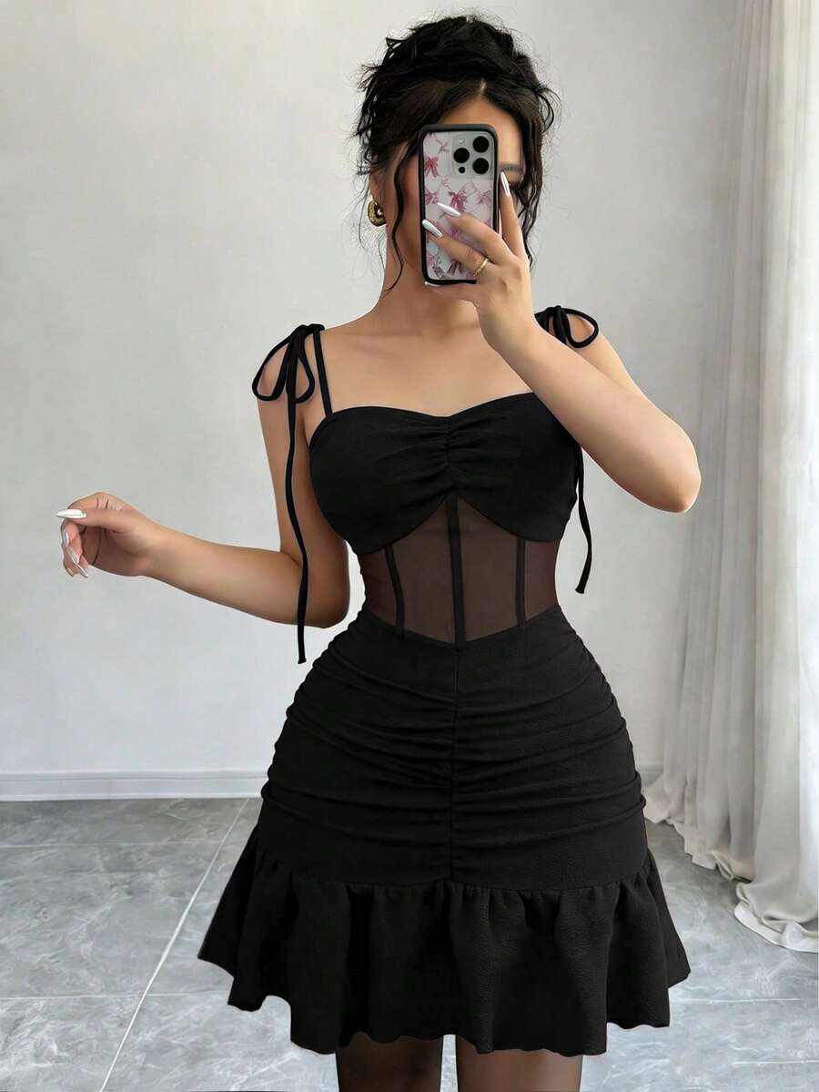 SHEIN GlowEve فستان أسود قصير بحمالات رفيعة من قماش مشبك محبوك وشبكي