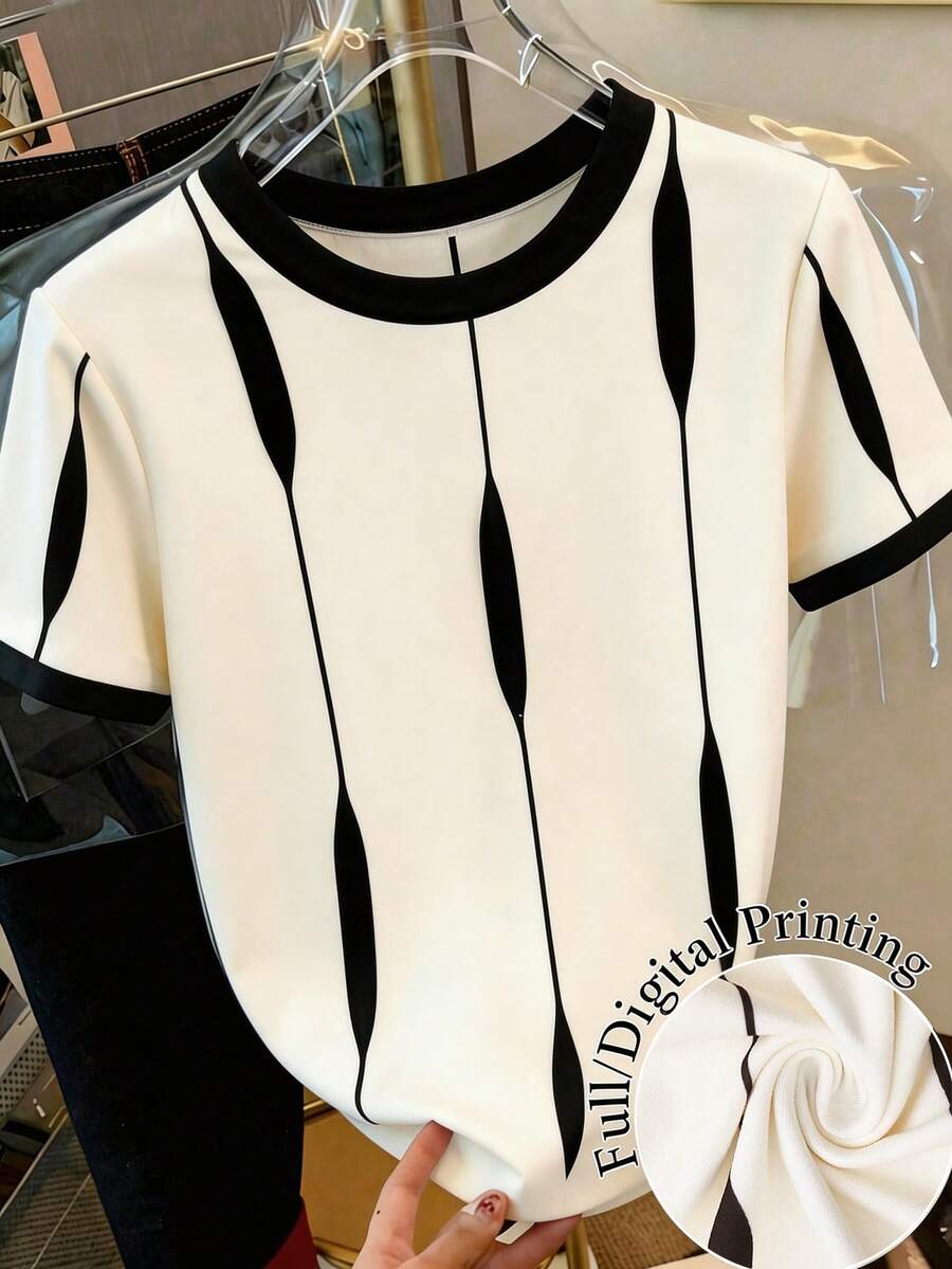 SHEIN GlowEve تي شيرت بياقة دائرية وأكمام قصيرة