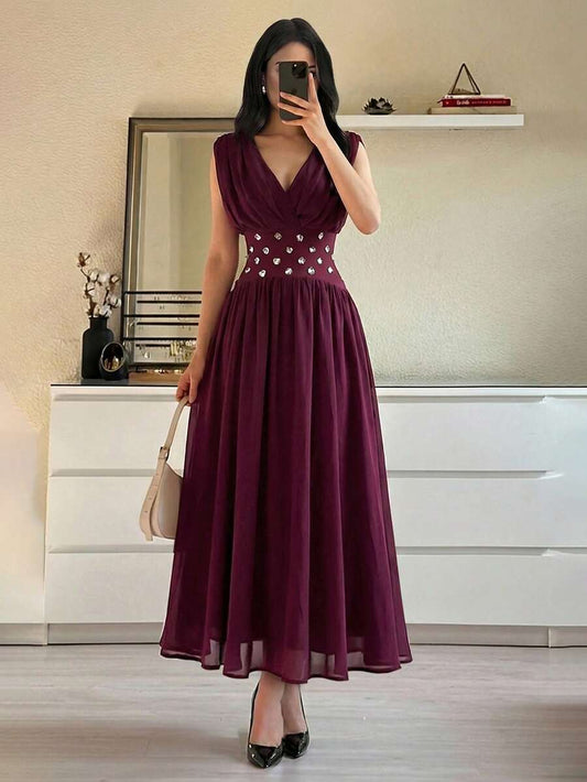SHEIN Firerie فستان شيفون بياقة عميقة مزين بالراينستون والترتر بخصر ضيق