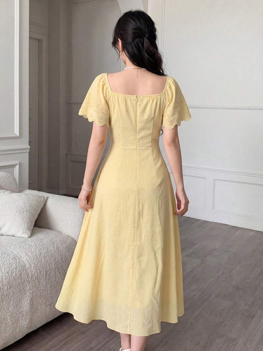 SHEIN Modelyn فستان أصفر متوسط الطول بأكمام قصيرة وخصر مجمع
