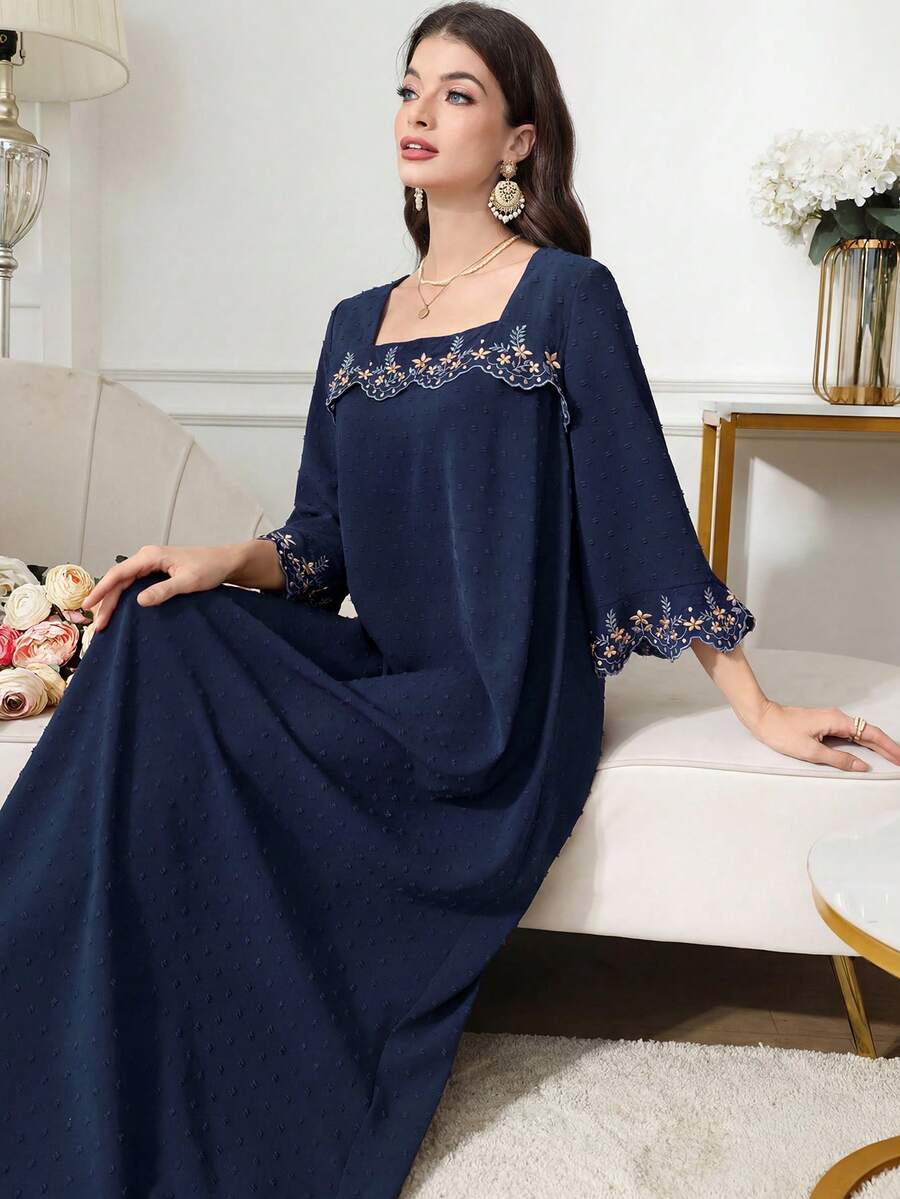 SHEIN Al Najma فستان عربي محتشم مطرز أنيق بلون أزرق كحلي