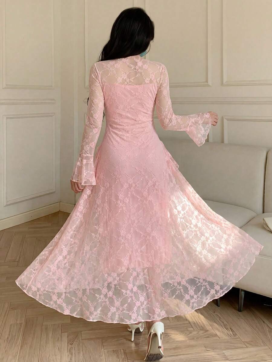 SHEIN MODELYN فستان وردي طويل بأكمام مزخرفة بالدانتيل مع خصر محدد