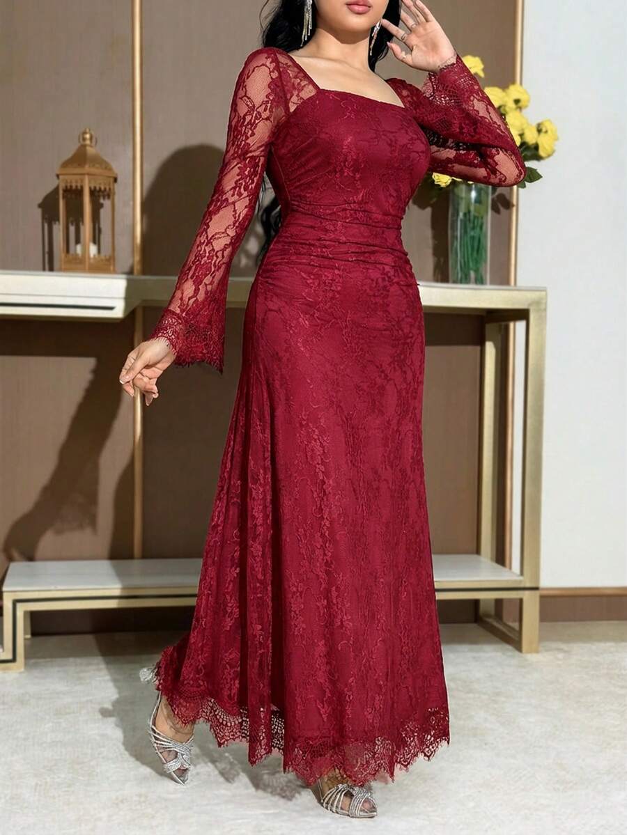 SHEIN Feyla فستان بياقة مربعة وأكمام طويلة مزخرف بالدانتيل والكشكشة
