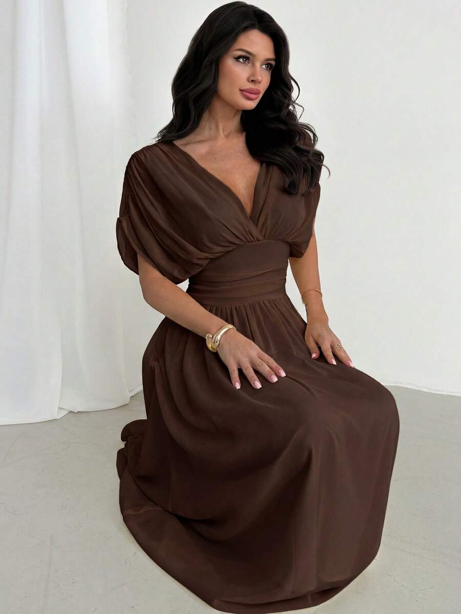 SHEIN Firerie فستان بني بأكمام خفاش مطوية وذيل مكشكش