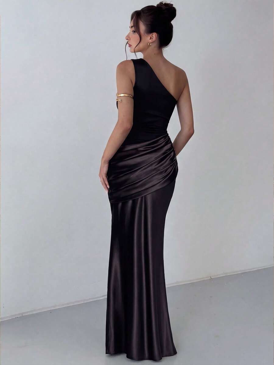SHEIN فستان أسود أنيق بكتف واحد بتصميم مطوي
