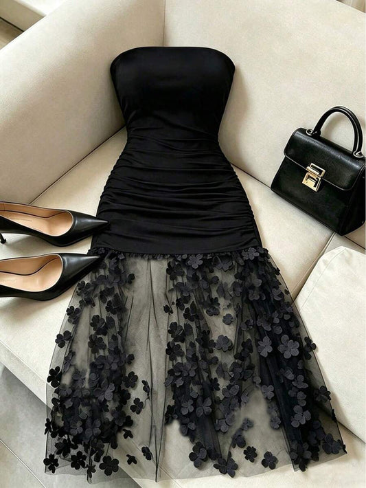 SHEIN RAFFERIZA فستان سهرة أسود مكشكش الخصر بدون أكتاف بتصميم زهور وشبك