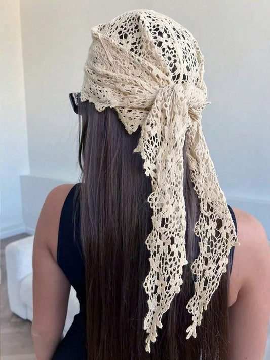 SHEIN وشاح رأس من الدانتيل المزهر خفيف الوزن وقابل للتنفس
