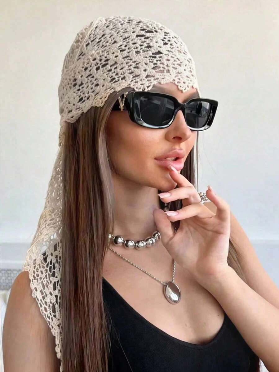 SHEIN وشاح رأس من الدانتيل المزهر خفيف الوزن وقابل للتنفس