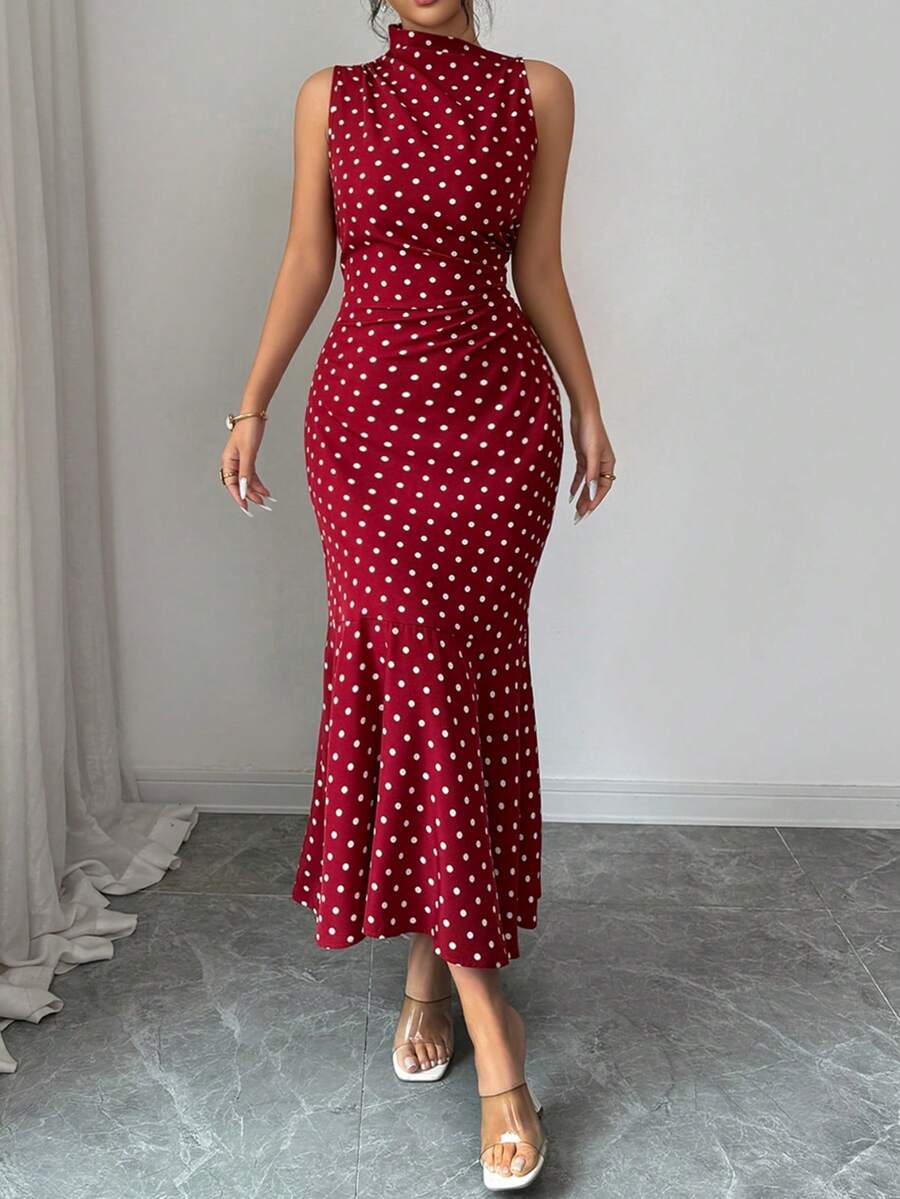 SHEIN Rafferiza فستان أحمر ضيق بخصر مشدود بنقشة نقاط