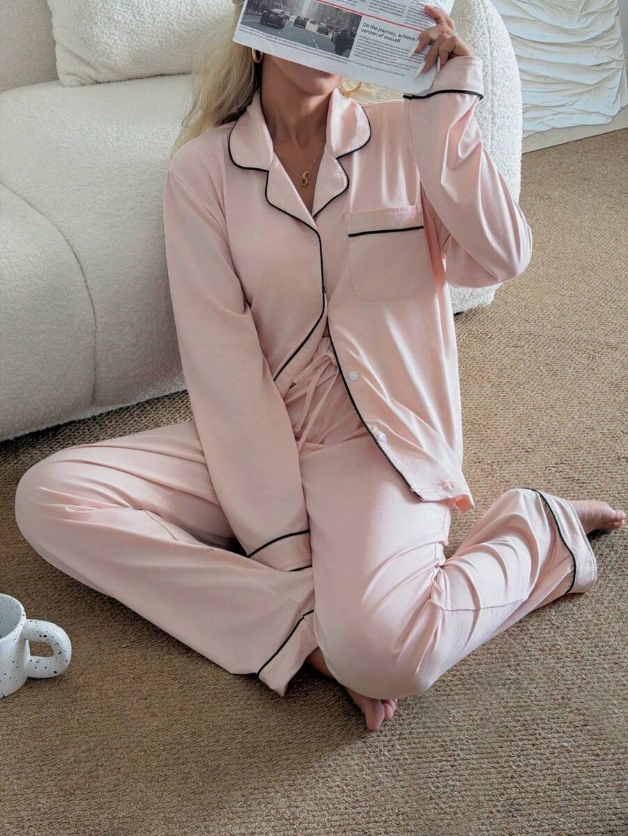 SHEIN طقم بيجامة بياقة مدببة وأكمام طويلة