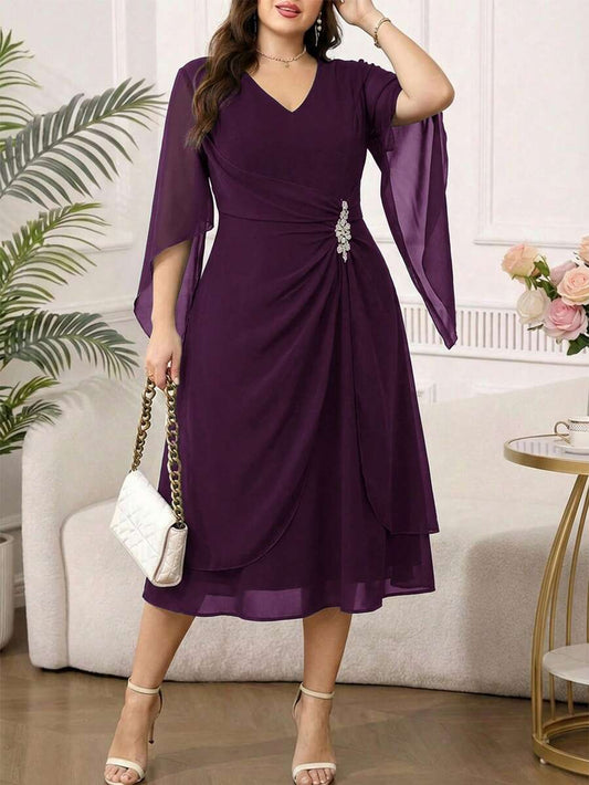SHEIN Reflora فستان سادة للمقاسات الكبيرة بلون أرجواني