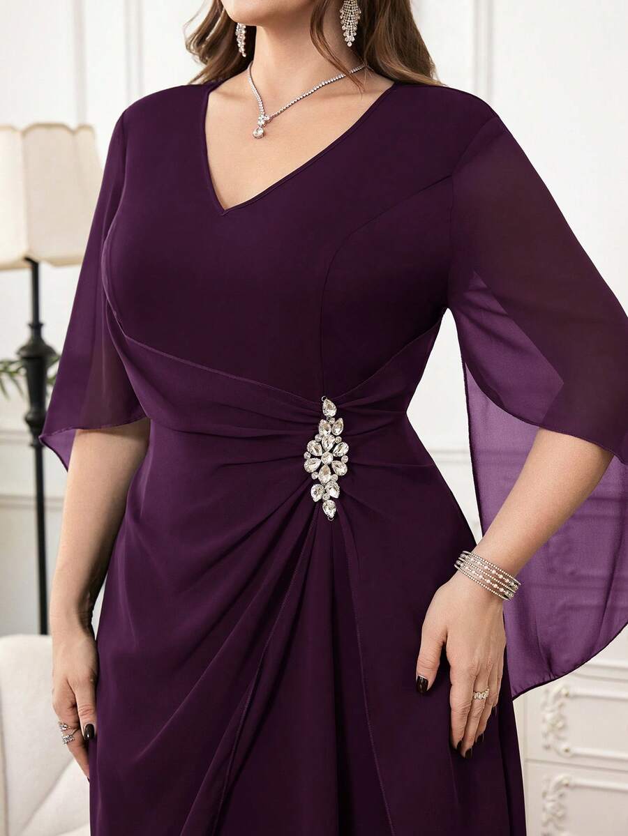 SHEIN Reflora فستان سادة للمقاسات الكبيرة بلون أرجواني