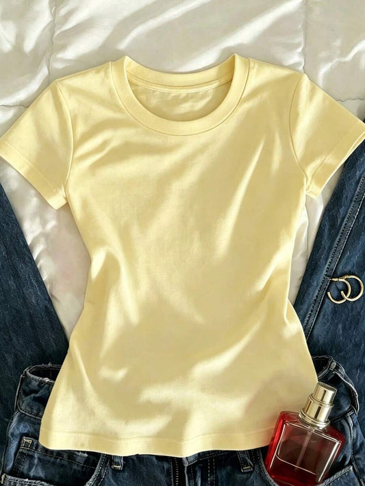 SHEIN تي شيرت نسائي بلون أصفر بياقة دائرية وأكمام قصيرة