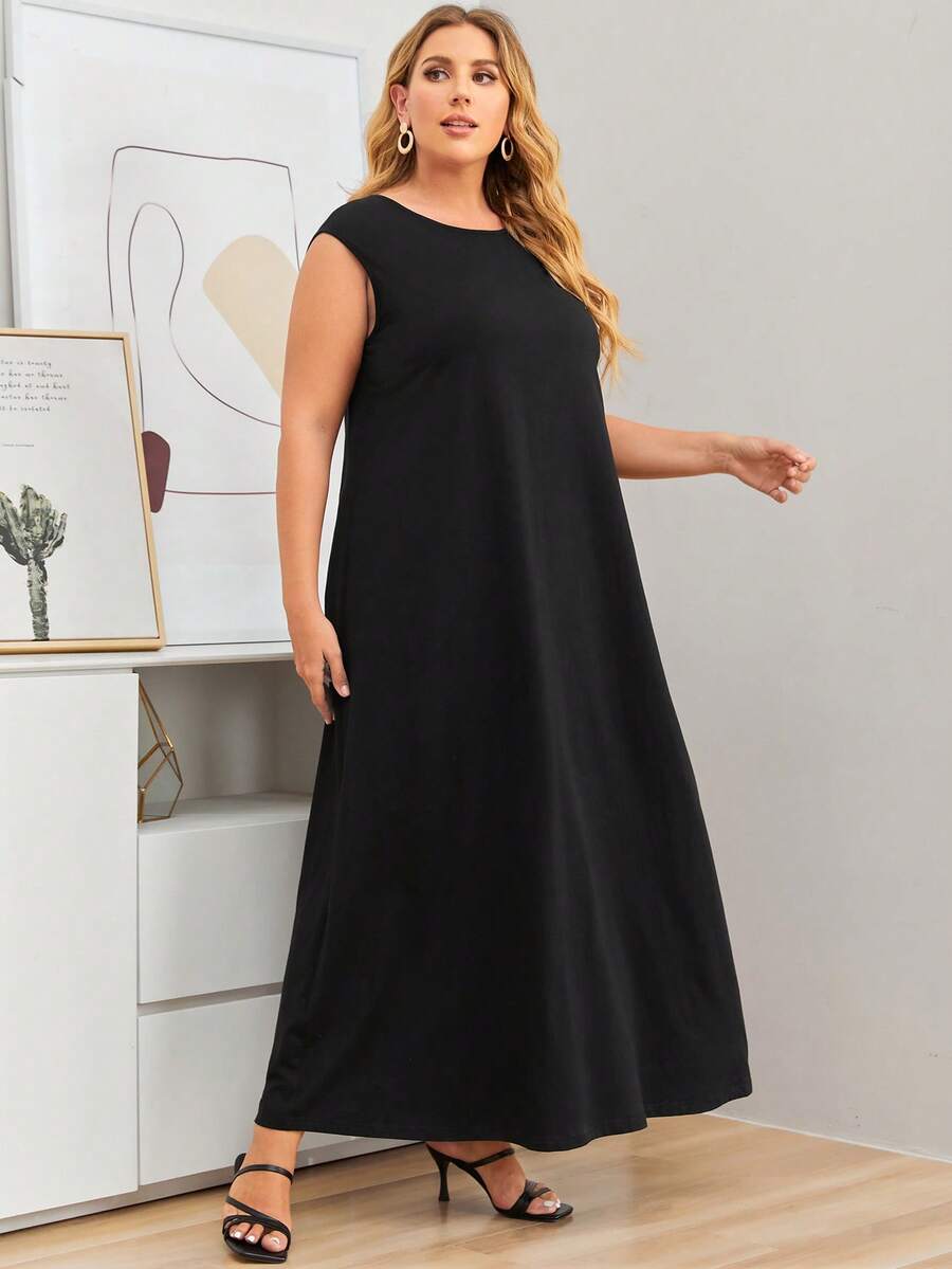 SHEIN Al Najma فستان تانك أسود ماكسي سادة للمقاس الكبير