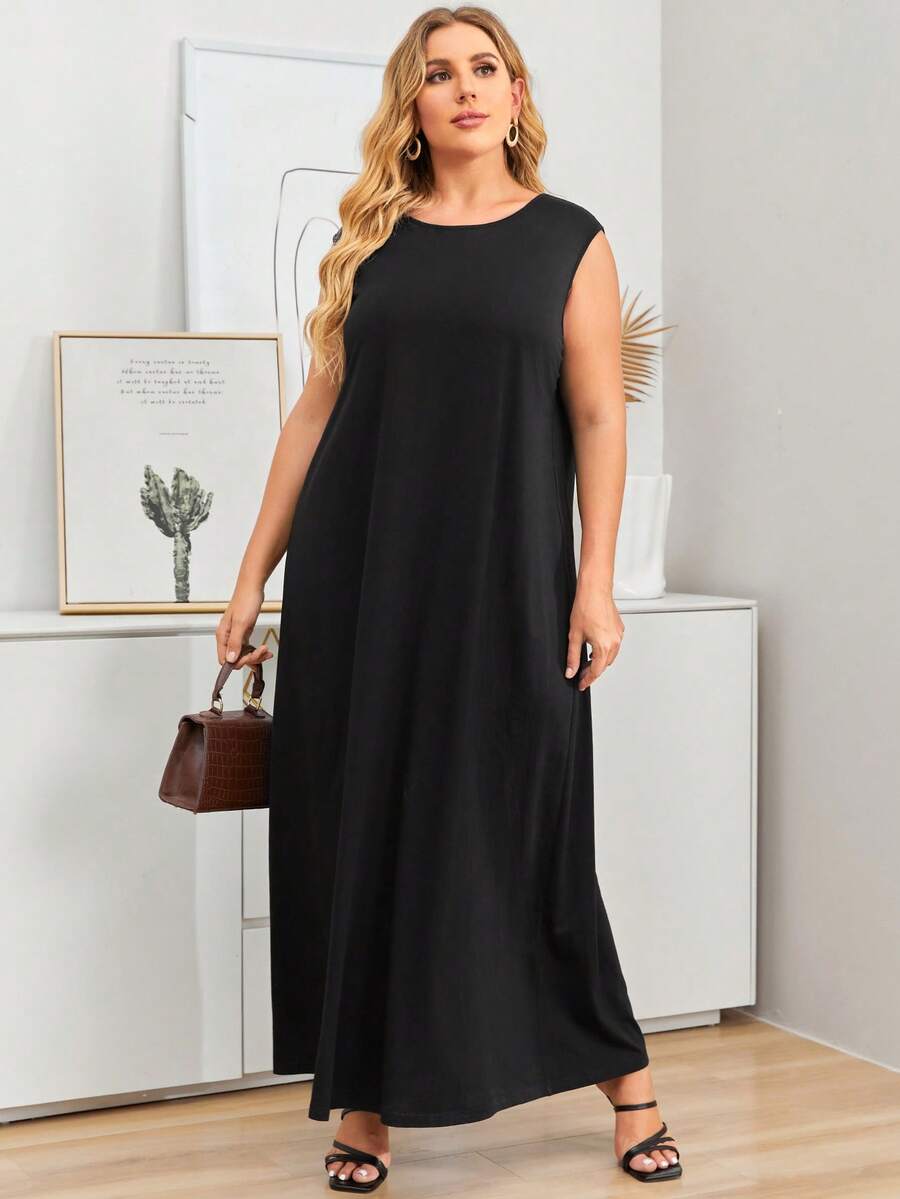 SHEIN Al Najma فستان تانك أسود ماكسي سادة للمقاس الكبير