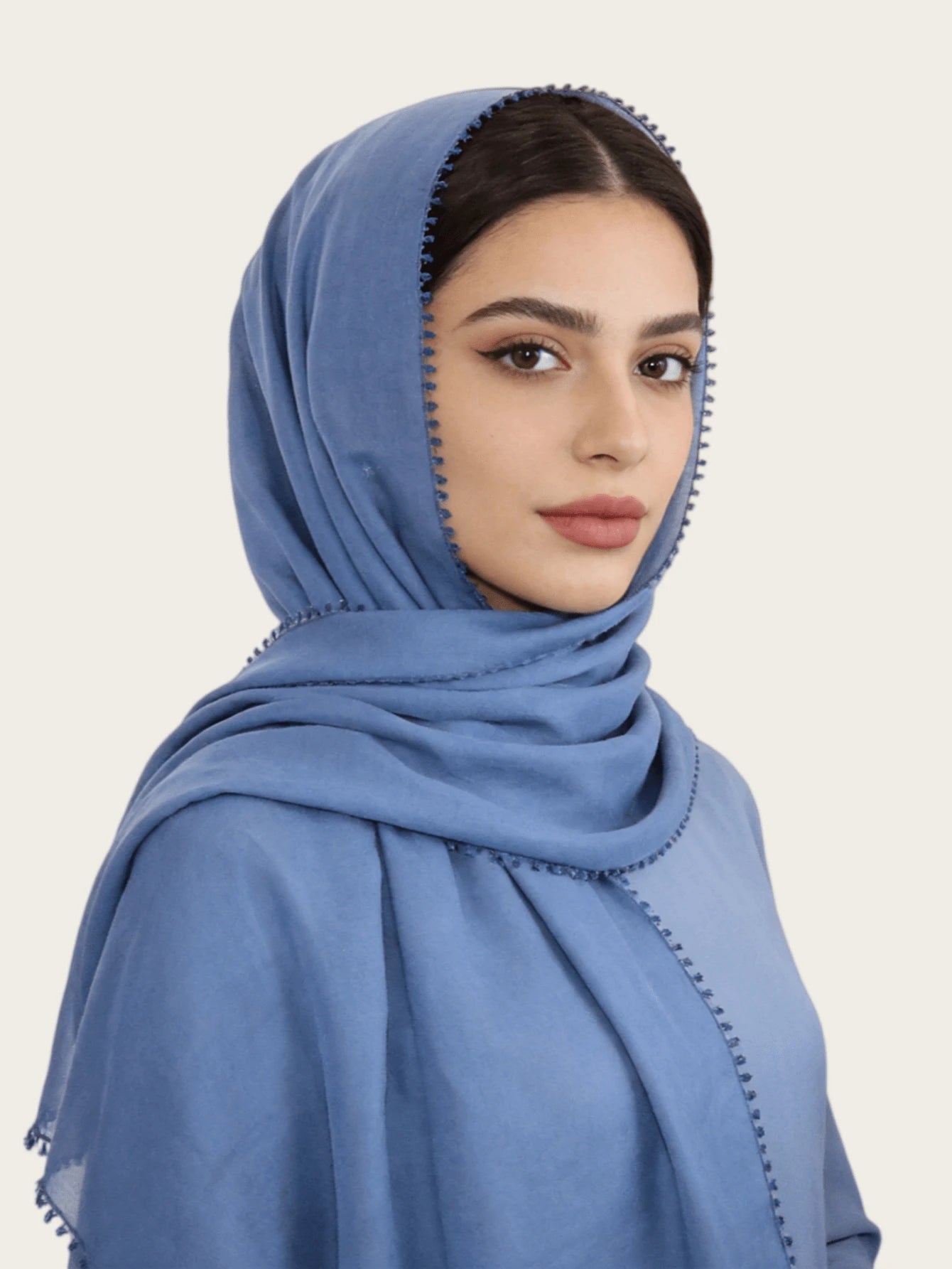 SHEIN وشاح حجاب ماليزي مستطيل بحواف زهرية دقيقة