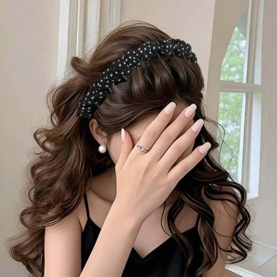 SHEIN عصابة رأس بطبعة نقاط مانعة للانزلاق