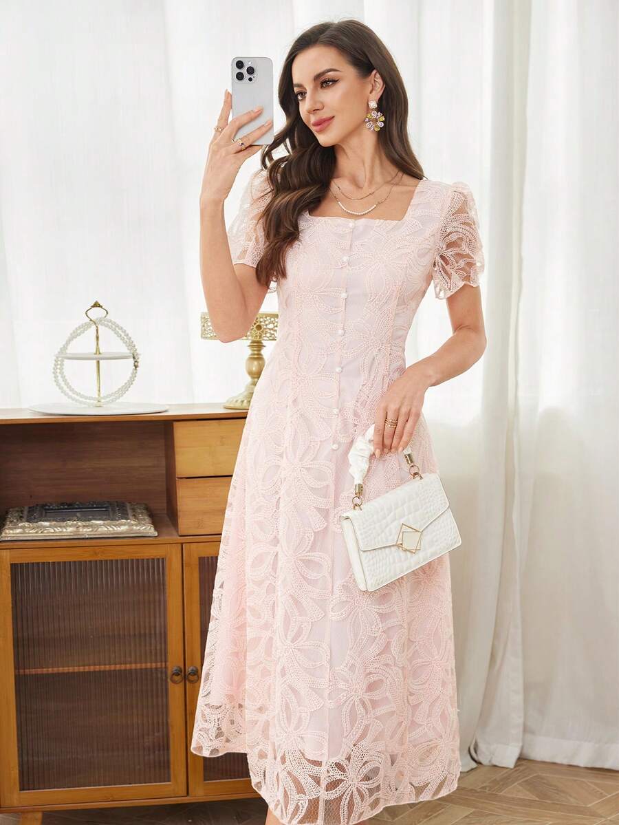 SHEIN Modelyn فستان وردي مزين بالدانتيل الفرنسي بخصر مشدود