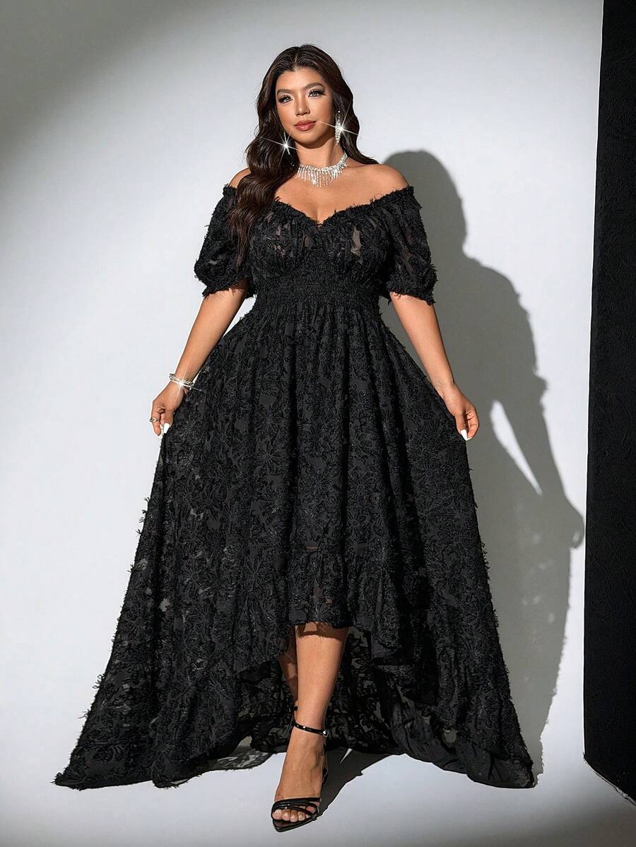 SHEIN Viva Relle فستان أسود للمقاسات الكبيرة بطراز فرنسي وأكمام قصيرة