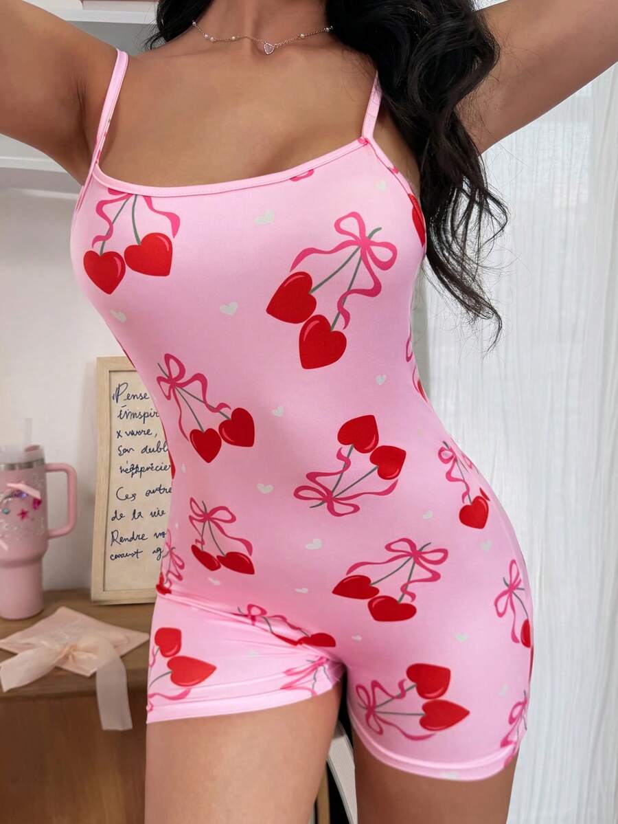 SHEIN SweetSlumber جمبسوت نوم قصير بطبعة كرز