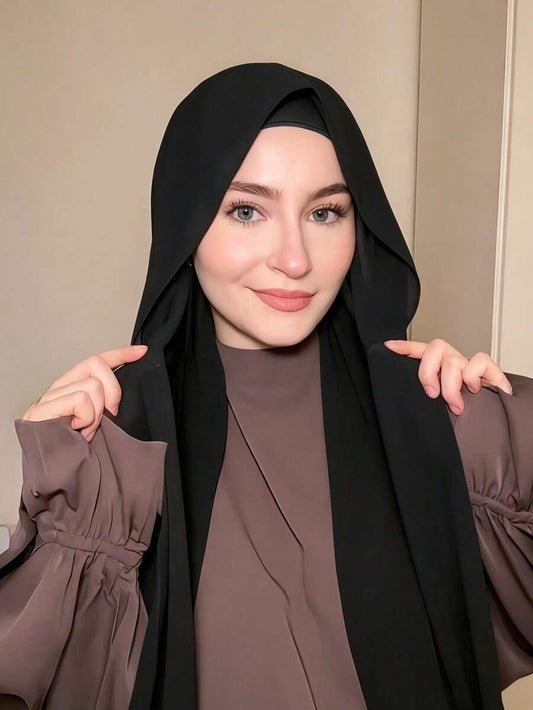 SHEIN حجاب فوري أسود بشبك مغناطيسي من الشيفون مع بطانة جيرسي مضفر