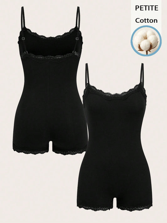 SHEIN PETITE رومبير قطني قصير بحمالات وتطريز دانتيل