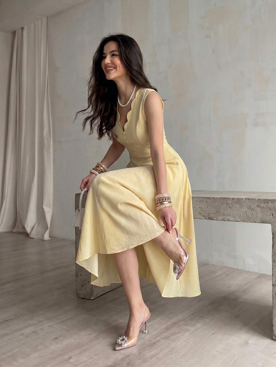 SHEIN MODELYN فستان أصفر بلا أكمام بخصر مربوط وأزرار أمامية