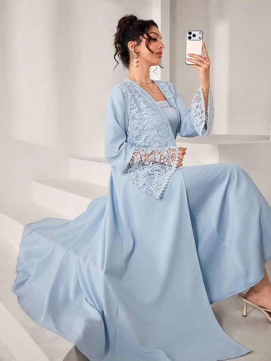 SHEIN Yasmyna رداء أزرق مفتوح من الأمام بأكمام واسعة مزخرف بالدانتيل