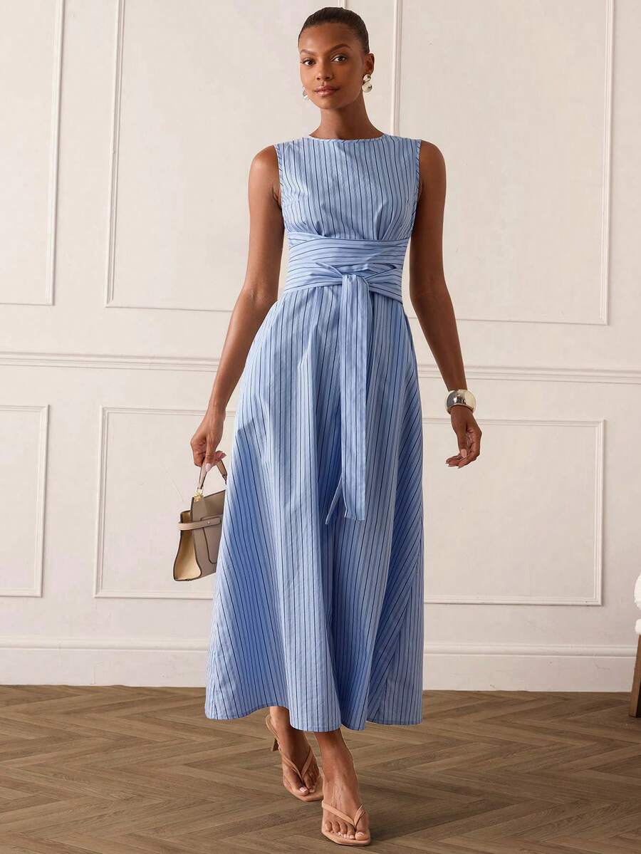 SHEIN LILORA فستان طويل أنيق بدون أكمام مطرز