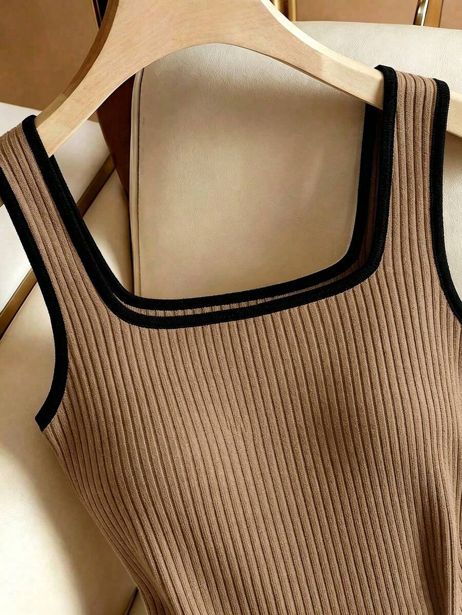 SHEIN Franclia بوديسوت محبوك برقبة مربعة وخصر ضيق باللون الكاكي