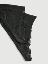 SHEIN MOD بلوزة سوداء بأكمام جرس وكشكشة كتف وذيل مزين بالدانتيل