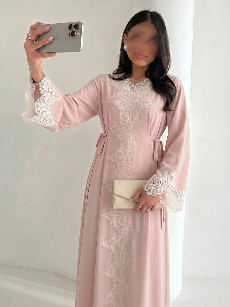SHEIN Yasmyna فستان عربي وردي بأكمام طويلة من الدانتيل وربطة خصر