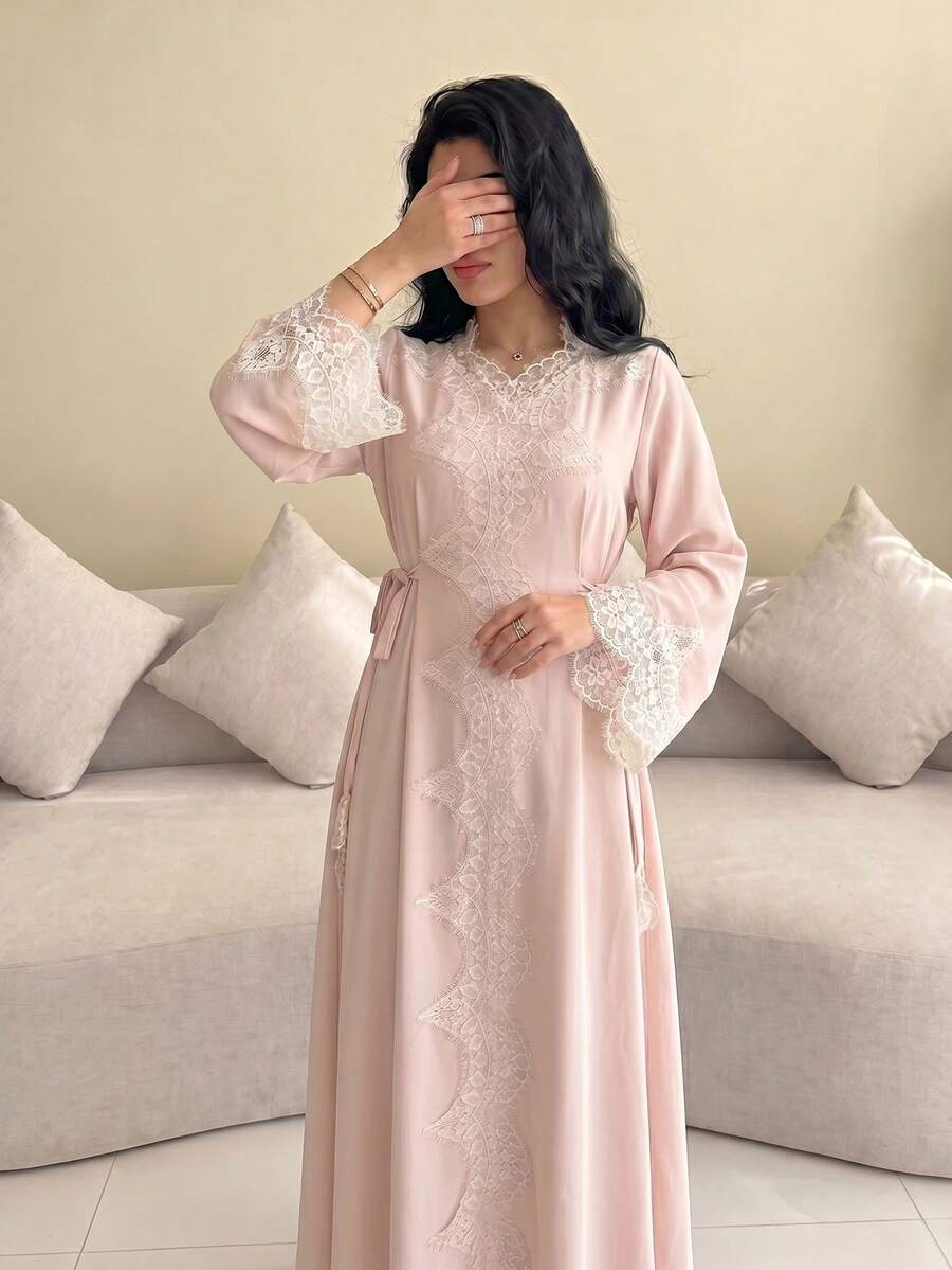 SHEIN Yasmyna فستان عربي وردي بأكمام طويلة من الدانتيل وربطة خصر