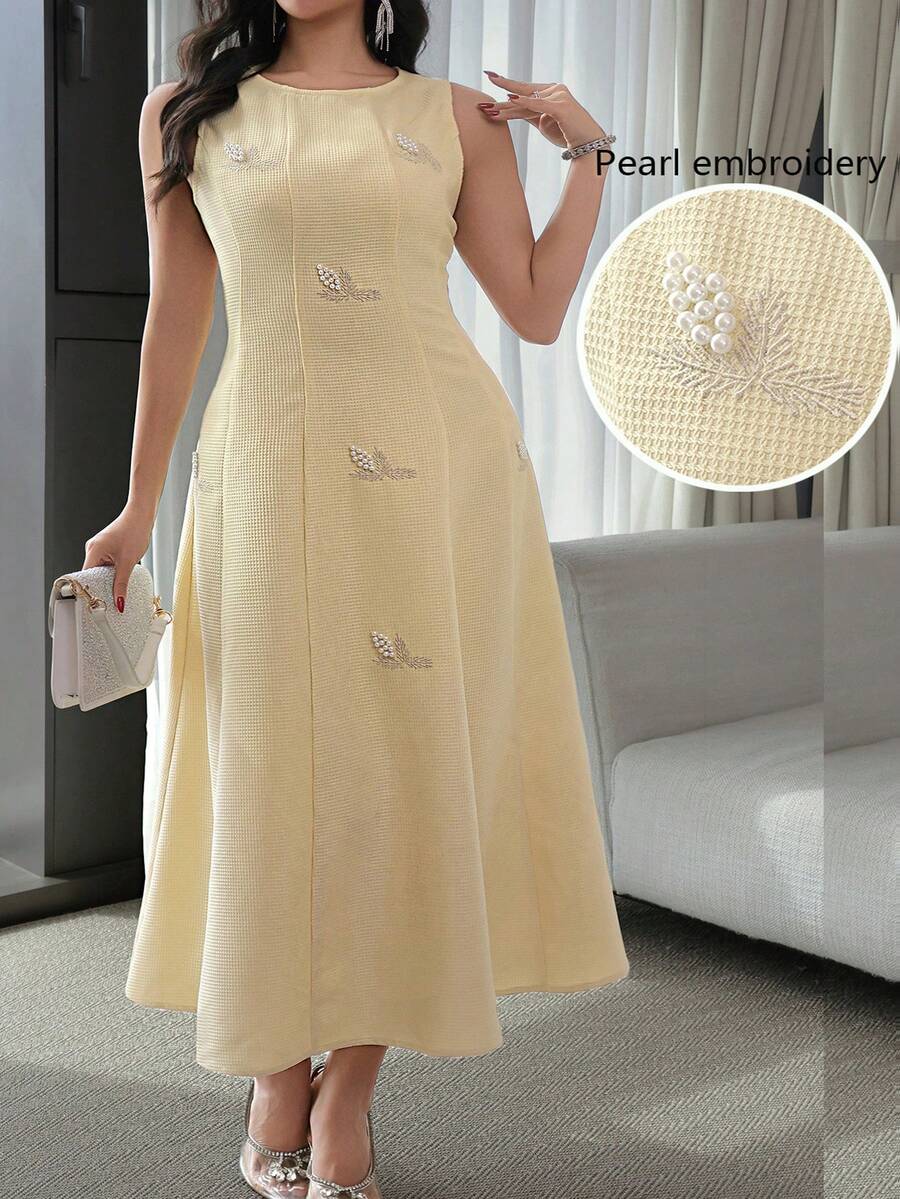 SHEIN Feyla فستان أصفر للمقاس الكبير بدون أكمام مطرز ومزين باللؤلؤ