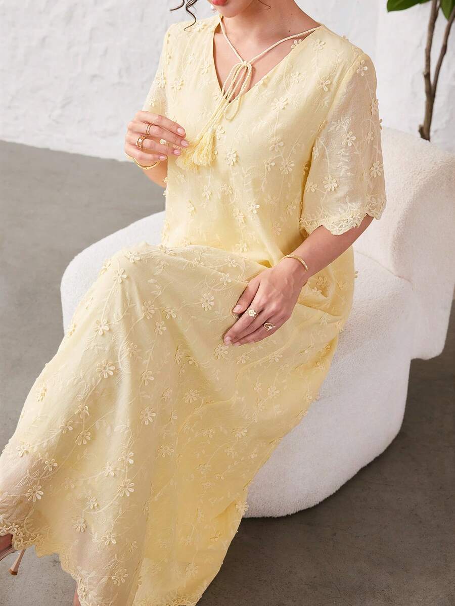 SHEIN Yasmyna فستان أصفر مطرز بأكمام قصيرة شفافة