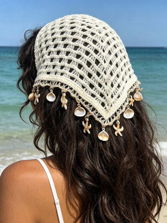 SHEIN وشاح مثلث محبوك بلون بيج بنقشة نجمة البحر والأصداف