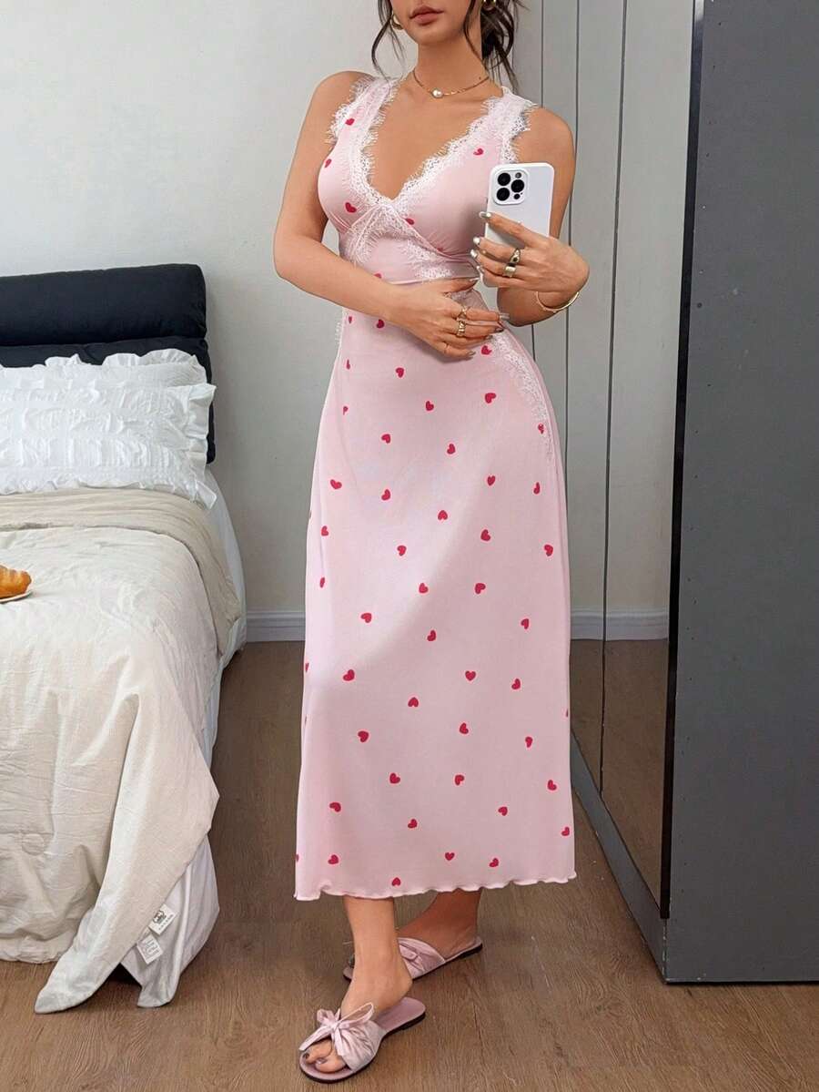 SHEIN Napfluff فستان نوم من الدانتيل الفاخر بلون وردي فاتح