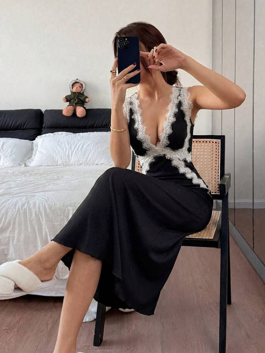 SHEIN Napfluff فستان نوم أسود طويل بظهر مفتوح مزين بالدانتيل