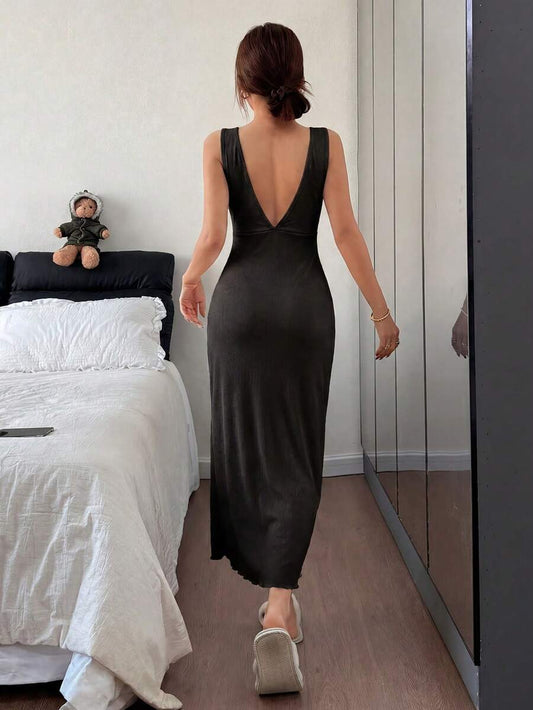 SHEIN Napfluff فستان نوم أسود طويل بظهر مفتوح مزين بالدانتيل