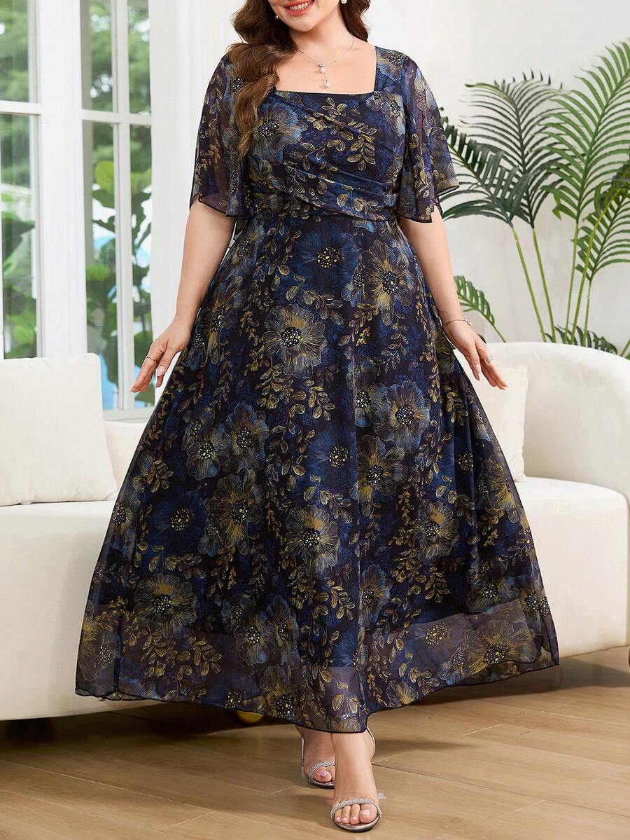 SHEIN Reflora فستان للمقاسات الكبيرة بطبعة زهور وأكمام مكشكشة