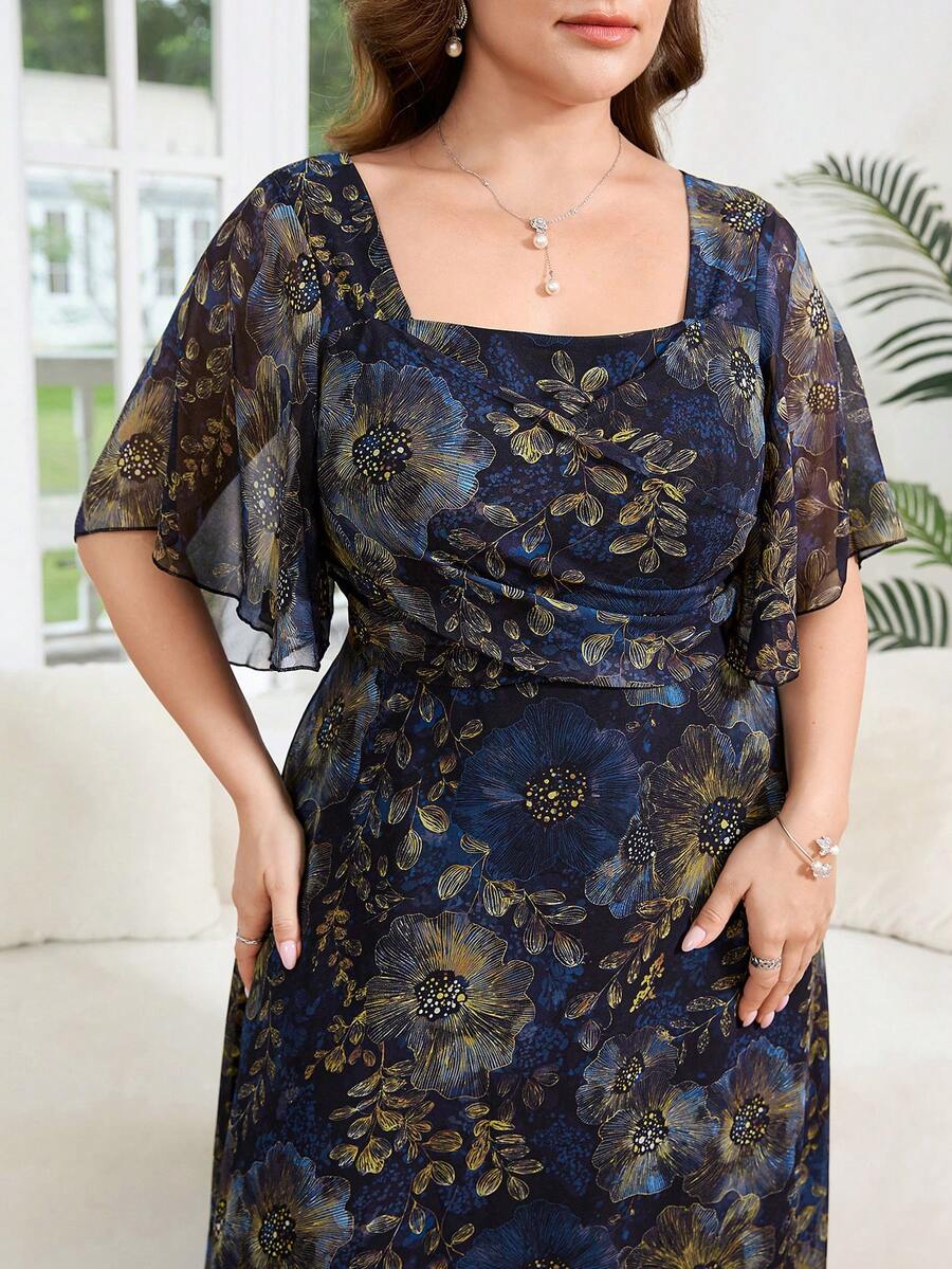 SHEIN Reflora فستان للمقاسات الكبيرة بطبعة زهور وأكمام مكشكشة