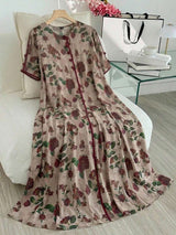 SHEIN Al Najma فستان بطبعة زهرية وأزرار أمامية وأكمام قصيرة