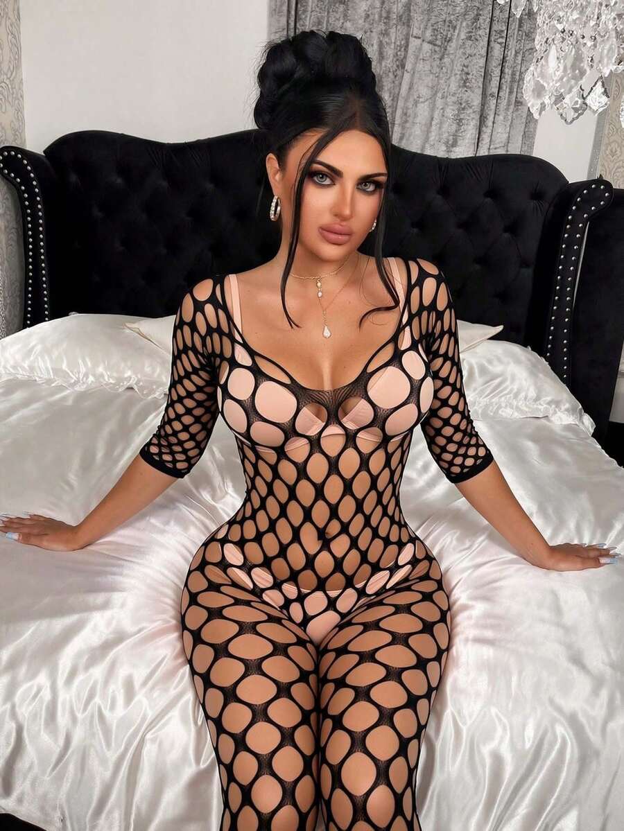 SHEIN ChaseTheNight جمبسوت لانجري شبكي شفاف بتطريز دانتيل